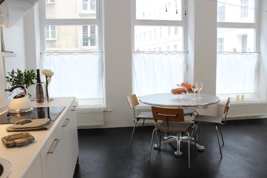 Streetview Wien - Premium Apartment Beim Belvedere חדר תמונה